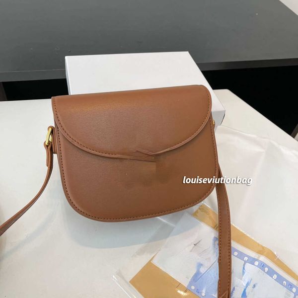 high-quality fashion designers net-red shoulder small beancurd bag fashionable and fashionable one shoulder messenger bag bs0076
high-quality fashion designers net-red shoulder small beancurd bag fashionable and fashionable one shoulder messenger bag bs0076