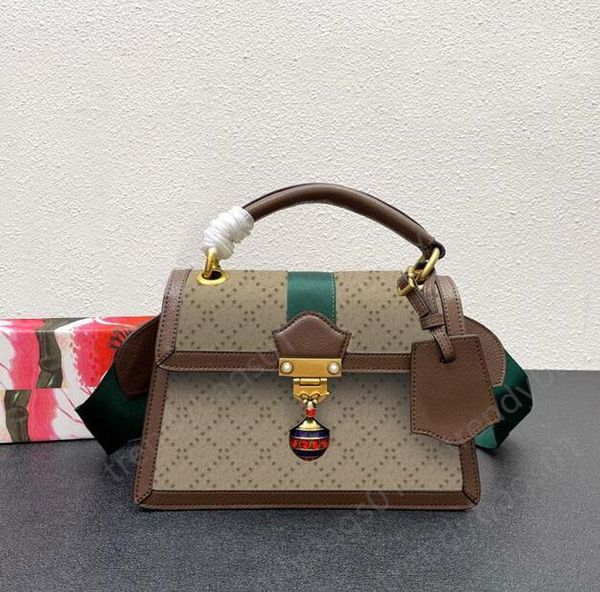designer shoulder bags the tote bag weekend shoulder purse camera crossbody bags for women wallet leather purse letters femme wallets design
designer shoulder bags the tote bag weekend shoulder purse camera crossbody bags for women wallet leather purse letters femme wallets design