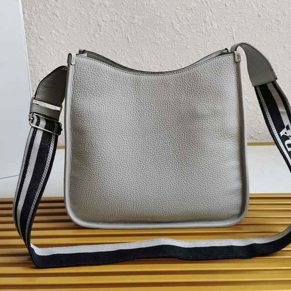 women shoulder bag fashion designer crossbody bag luxury ladies hobo bag womens messenger bag with removable and adjustable print webbing
women shoulder bag fashion designer crossbody bag luxury ladies hobo bag womens messenger bag with removable and adjustable print webbing
