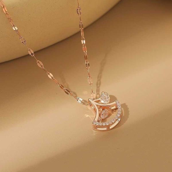 pendant necklaces new flexible gingko leaf 0 steel necklace for women's light luxury small number of pulsating pendants fashionable nec, Silver
pendant necklaces new flexible gingko leaf 0 steel necklace for women's light luxury small number of pulsating pendants fashionable nec, Silver