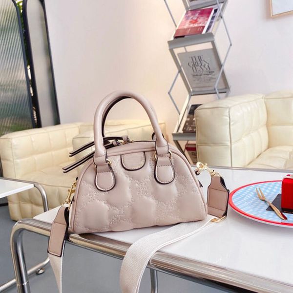 woman day packs brand pressed female shell bag letter printing women's messenger bag grils shoulder bags pink brown green white
woman day packs brand pressed female shell bag letter printing women's messenger bag grils shoulder bags pink brown green white