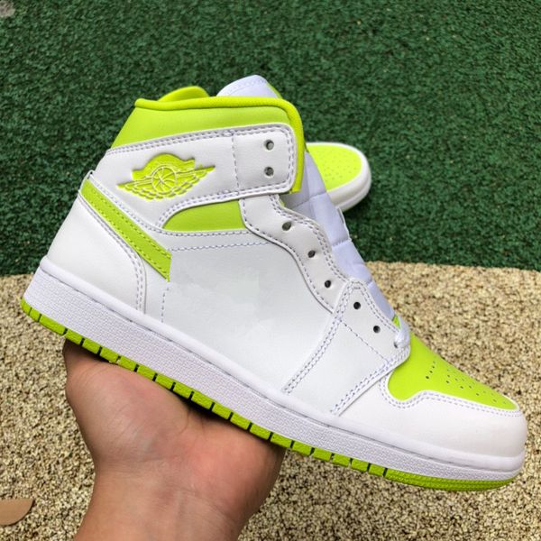 new 1s mid white lime basketball shoes men women designer shoes jumpman 1 sports sneakers ship with box us5-12
new 1s mid white lime basketball shoes men women designer shoes jumpman 1 sports sneakers ship with box us5-12
