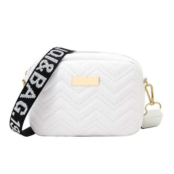 shoulder bags 2022 messenger bag for women trend lingge embroidery camera female shoulder bag fashion ladies crossbody bags for women 021123
shoulder bags 2022 messenger bag for women trend lingge embroidery camera female shoulder bag fashion ladies crossbody bags for women 021123