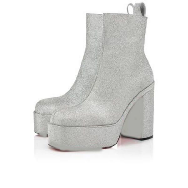 this boot is made of square toe with 120mm heel and waterproof platform sole silver glitter calfskin, Black 
this boot is made of square toe with 120mm heel and waterproof platform sole silver glitter calfskin, Black