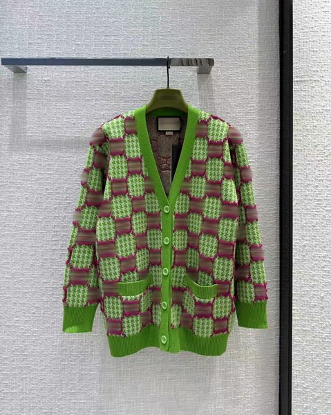 milan runway sweaters 2023 spring long sleeves v neck print sweater high end jacquard cardigan designer 0212-16, White;black
milan runway sweaters 2023 spring long sleeves v neck print sweater high end jacquard cardigan designer 0212-16, White;black