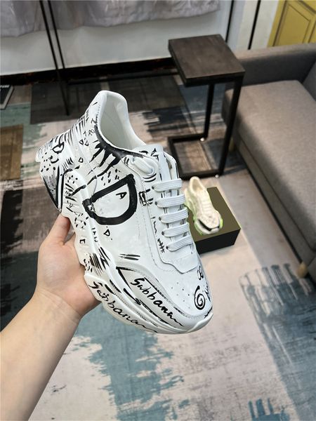 luxury designer hand-painted daymaster graffiti sneakers shoes leather trainers sneaker with box, Black
luxury designer hand-painted daymaster graffiti sneakers shoes leather trainers sneaker with box, Black