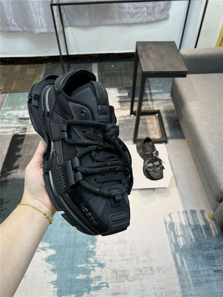 luxury designer daymaster mixed materials space trainers sneakers shoes black leather trainers sneaker with box
luxury designer daymaster mixed materials space trainers sneakers shoes black leather trainers sneaker with box