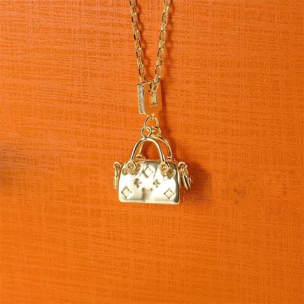 gold bag pendant necklaces jewelry luxury designers letter v men's and women's couple necklaces original package, Silver
gold bag pendant necklaces jewelry luxury designers letter v men's and women's couple necklaces original package, Silver