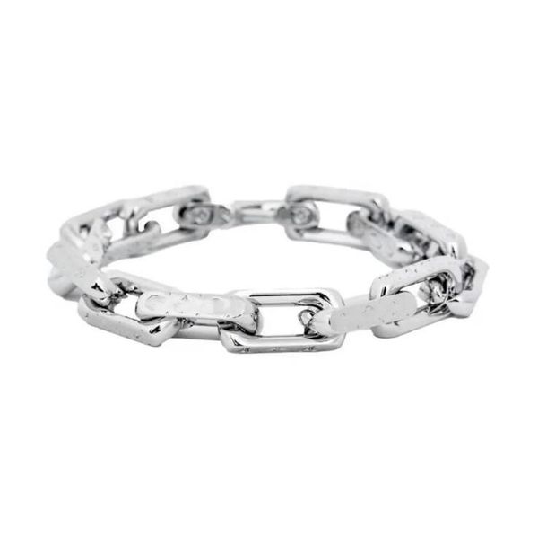 Bangle wholesales Silver bamboo letter v necklace charm bracelets designer jewellery luxury bangles for mens womens bijoux cjewelers original packaging
Bangle wholesales Silver bamboo letter v necklace charm bracelets designer jewellery luxury bangles for mens womens bijoux cjewelers original packaging