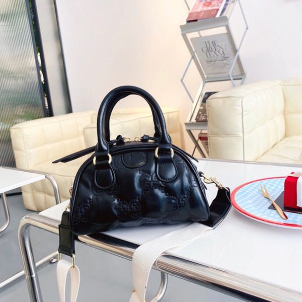 brand day packs grils portable trendy shell bag europe and america simple women's shoulder messenger commuter bags pinkycolor
brand day packs grils portable trendy shell bag europe and america simple women's shoulder messenger commuter bags pinkycolor
