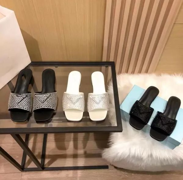 with box new style designer rhinestone flat bottom slippers sandals fashion outdoor leisure luxury slipper leather lining dinner wedding gz, Black
with box new style designer rhinestone flat bottom slippers sandals fashion outdoor leisure luxury slipper leather lining dinner wedding gz, Black
