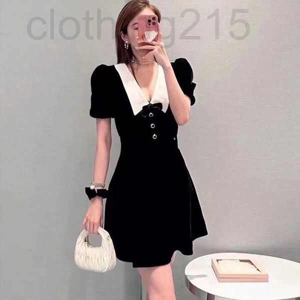 casual dresses designer black velvet v-neck dress 2023 early spring new bow bubble sleeve high waist a-line skirt emcp, Black;gray
casual dresses designer black velvet v-neck dress 2023 early spring new bow bubble sleeve high waist a-line skirt emcp, Black;gray