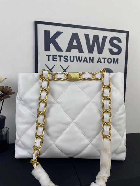 small shopping bag winter new luxury leather designer bag women's handbag chain purse tote large capacity messenger
small shopping bag winter new luxury leather designer bag women's handbag chain purse tote large capacity messenger