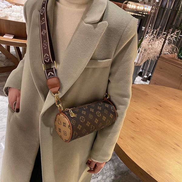 handbag factory wholesale retail fashionable summer new ab face cylinder bag method stick women's one-shoulder msenger
handbag factory wholesale retail fashionable summer new ab face cylinder bag method stick women's one-shoulder msenger