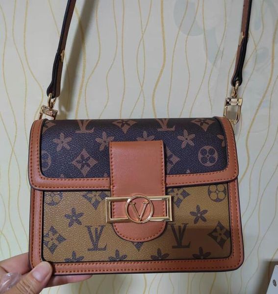 classic highest quality designer bags handbags shoulder bag handbag messenger shopping pockets cosmetic bags purse crossbody bag
classic highest quality designer bags handbags shoulder bag handbag messenger shopping pockets cosmetic bags purse crossbody bag