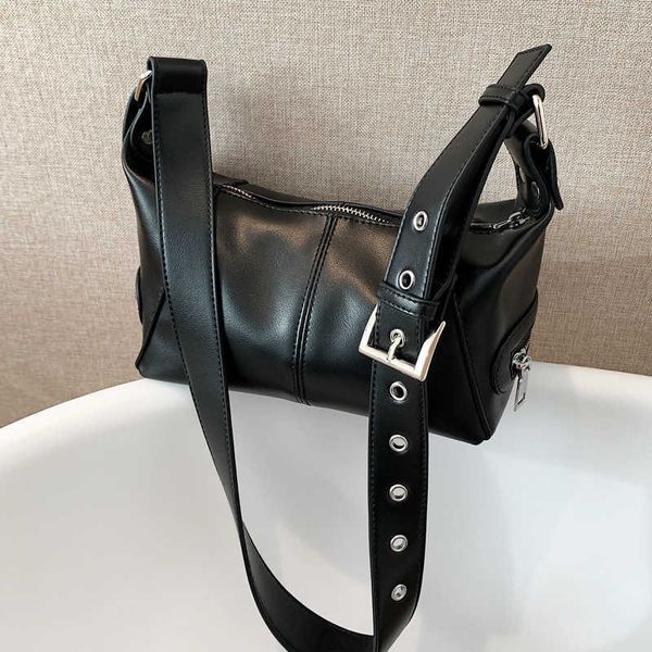 retro black dumplings shoulder crossbody bags for women leather designer vintage travel bucket handbags and purses
retro black dumplings shoulder crossbody bags for women leather designer vintage travel bucket handbags and purses