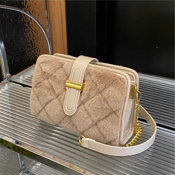 fur stitching chain small shoulder bags for women 2023 fashion trend design crossbody bag ladies handbags and purses
fur stitching chain small shoulder bags for women 2023 fashion trend design crossbody bag ladies handbags and purses