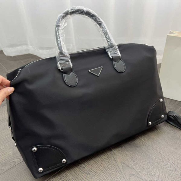 designers duffel bags fashion designer bag 3 style men female travel bags nylon luxurys handbag large capacity carry luggage pouch weekender
designers duffel bags fashion designer bag 3 style men female travel bags nylon luxurys handbag large capacity carry luggage pouch weekender