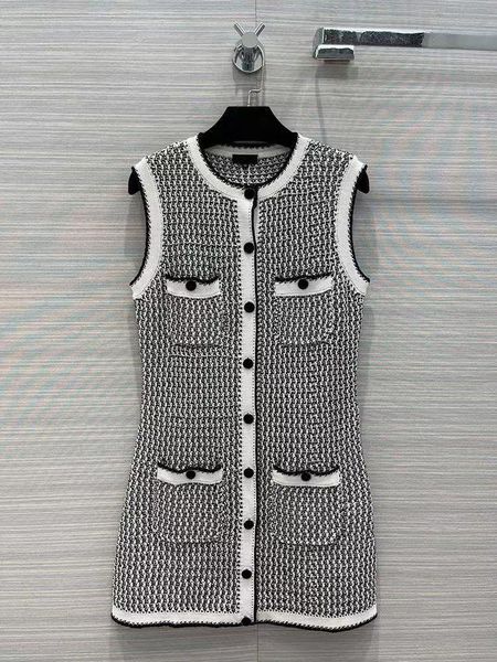 chan 2023 spring summer dresses for women new dresses dinner dress ladies designer fashion spring logo grade knitting skirt mother's da, White;black
chan 2023 spring summer dresses for women new dresses dinner dress ladies designer fashion spring logo grade knitting skirt mother's da, White;black