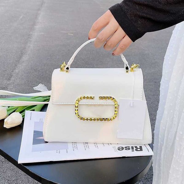 3aa brand design evening bags women's purse 2023 new simple fashion candy color handheld one shoulder crossbody bag
3aa brand design evening bags women's purse 2023 new simple fashion candy color handheld one shoulder crossbody bag