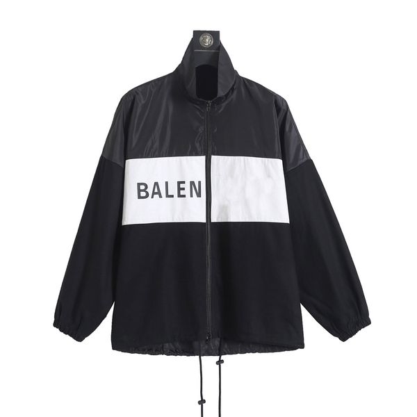 2023 paris fashion jackets men brand sports hip hop hoodie mens classic reflective strip letter design custom windproof oxford nylon fabric, Black;brown
2023 paris fashion jackets men brand sports hip hop hoodie mens classic reflective strip letter design custom windproof oxford nylon fabric, Black;brown