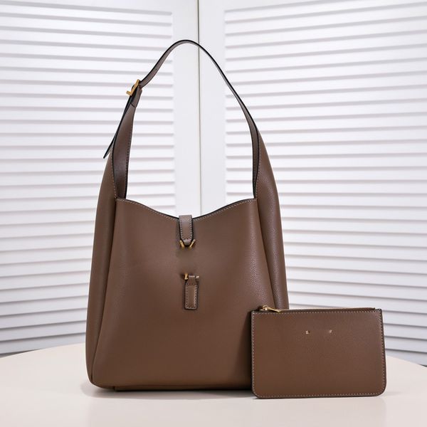plain totes shoulder bags women designer handbags purse cowhide large capacity shopping bag small zipper pocket adjustable shoulder strap
plain totes shoulder bags women designer handbags purse cowhide large capacity shopping bag small zipper pocket adjustable shoulder strap