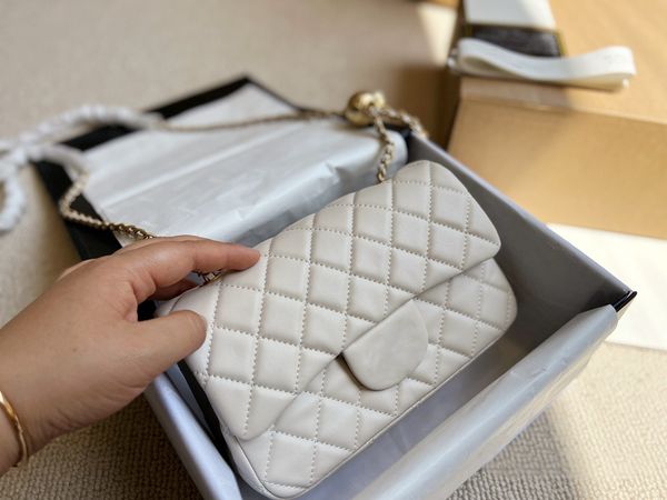 2022 classic c luxury shoulder bag fashion designer purse handbag messenger purse white trend versatile small
2022 classic c luxury shoulder bag fashion designer purse handbag messenger purse white trend versatile small