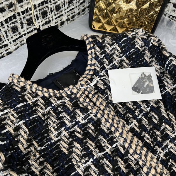 women's jackets designer 2022 women vintage designer tweed blazer jacket coat female milan runway dress causal long sleeve clothing su, Black;brown
women's jackets designer 2022 women vintage designer tweed blazer jacket coat female milan runway dress causal long sleeve clothing su, Black;brown