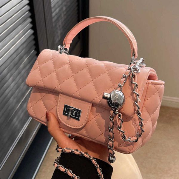 handbag factory wholesale retail advanced wtern-style carrying chain women's bag 2023 new version of casual texture single-shoulder mse
handbag factory wholesale retail advanced wtern-style carrying chain women's bag 2023 new version of casual texture single-shoulder mse