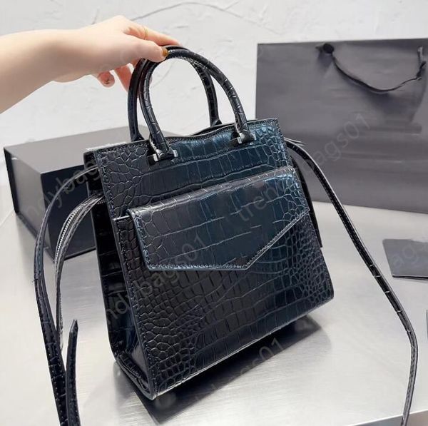 lady womens wallet belt bags designer cosmetic bag black handbag letter genuine leather crocodile luxury bag purses designer woman handbags
lady womens wallet belt bags designer cosmetic bag black handbag letter genuine leather crocodile luxury bag purses designer woman handbags