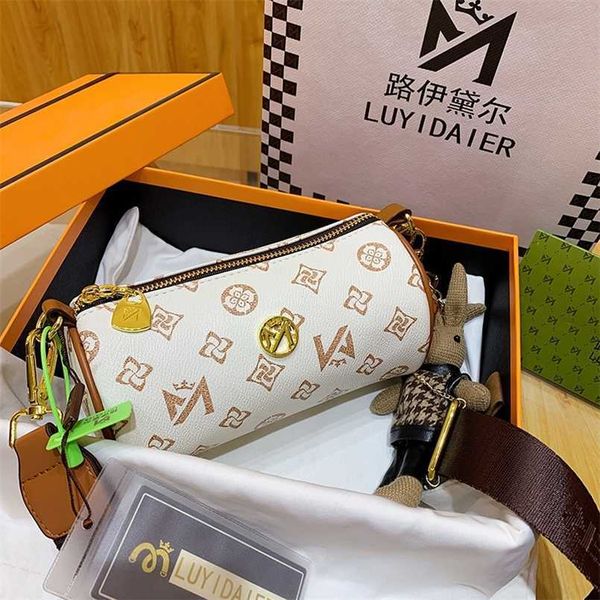 clearance outlets online women's autumn and winter super fire chain small round old flower cross shoulder boston pillow bag fashion
clearance outlets online women's autumn and winter super fire chain small round old flower cross shoulder boston pillow bag fashion