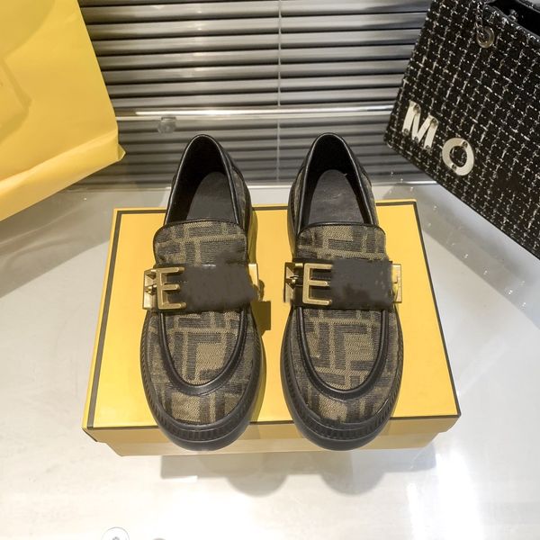 2023 spring f womens loafers designer letter leather casual shoes women graphy dress shoes loafer black grey brown rubber sole metals buckle
2023 spring f womens loafers designer letter leather casual shoes women graphy dress shoes loafer black grey brown rubber sole metals buckle