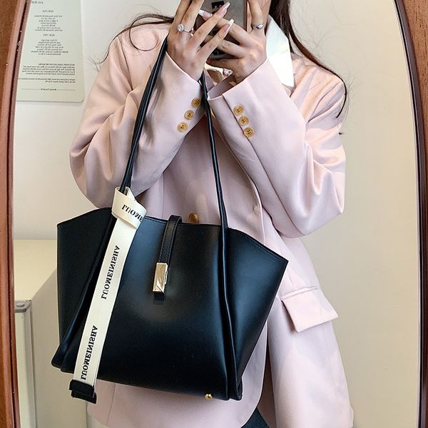 women inclined shoulder bags fashion casual womens bag small handbag totes high-capacity pu leather large volume wholesale girl mobile phone
women inclined shoulder bags fashion casual womens bag small handbag totes high-capacity pu leather large volume wholesale girl mobile phone