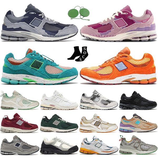 shoes 2002r designer casual sneakers protection pack rain cloud light arctic grey purple peace be journey invincible x hoolywood
shoes 2002r designer casual sneakers protection pack rain cloud light arctic grey purple peace be journey invincible x hoolywood
