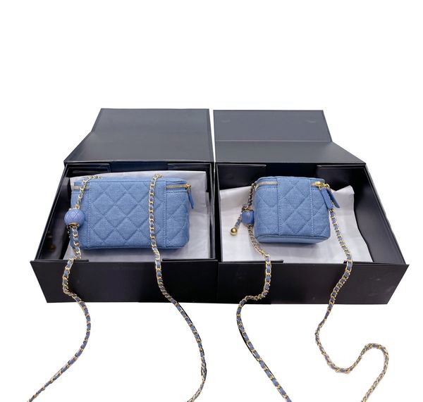 2022 summer and autumn women's shoulder bag designer's bag straddle carrying chain blue denim style fashion fashion style matching
2022 summer and autumn women's shoulder bag designer's bag straddle carrying chain blue denim style fashion fashion style matching