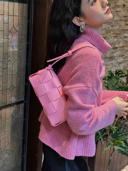 bottegas bags genuine leather woven bag women's pink underarm bag fashion versatile shoulder bag 2023 new advanced sense portable pillo
bottegas bags genuine leather woven bag women's pink underarm bag fashion versatile shoulder bag 2023 new advanced sense portable pillo