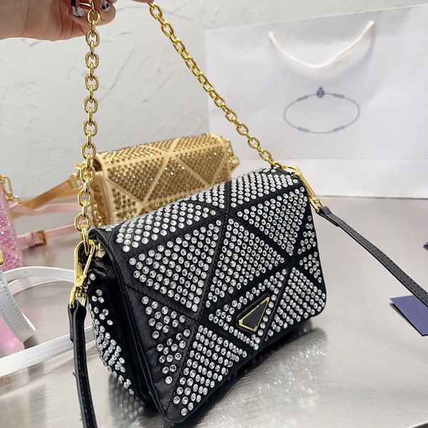 crystal messenger bag postman purse satin shoulder crossbody bags bling diamond handbag triangle sign snap closure chain handbags flap
crystal messenger bag postman purse satin shoulder crossbody bags bling diamond handbag triangle sign snap closure chain handbags flap