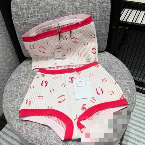 women's two piece pants designer fall 2022 new high fashion versatile vest pants set bra short knitted shorts 89x8, White
women's two piece pants designer fall 2022 new high fashion versatile vest pants set bra short knitted shorts 89x8, White