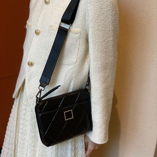 cc bag shoulder bags womens designer vintage calfskin shoulder bags wide leather strap crossbody purse black with silver metal hardware c ba
cc bag shoulder bags womens designer vintage calfskin shoulder bags wide leather strap crossbody purse black with silver metal hardware c ba