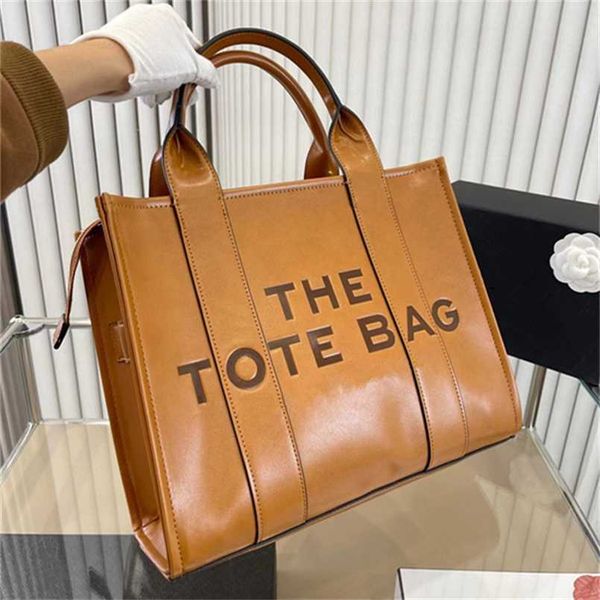 clearance outlets online tote bag designer hand vintage fashion single shoulder large capacity classic leather 5a crossbody bag
clearance outlets online tote bag designer hand vintage fashion single shoulder large capacity classic leather 5a crossbody bag