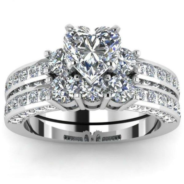 charm couple rings romantic rhinestones women rings set trendy men's cubic zirconia ring fashion jewelry, Golden;silver
charm couple rings romantic rhinestones women rings set trendy men's cubic zirconia ring fashion jewelry, Golden;silver