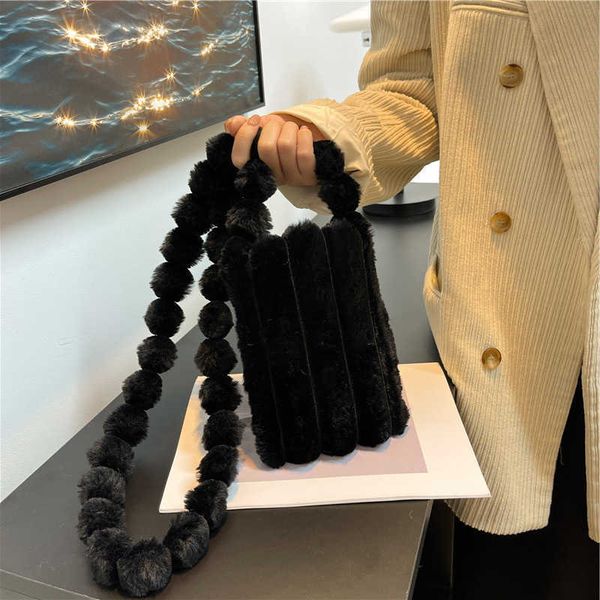 2023 new mini phone bag fake fur women's handbag soft fluffy crossbody cute hairball shoulder strap plush
2023 new mini phone bag fake fur women's handbag soft fluffy crossbody cute hairball shoulder strap plush
