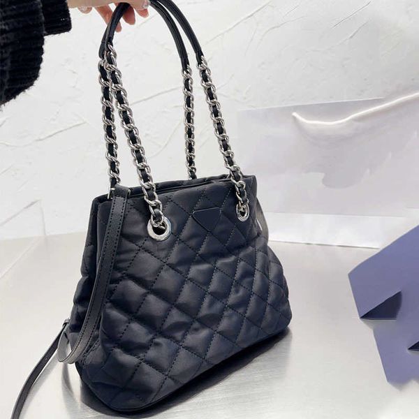 triangle designer bag womens handbags purses totes parachute tote bag women shoulder shopping bags classic diamond luxurys handbag 221210
triangle designer bag womens handbags purses totes parachute tote bag women shoulder shopping bags classic diamond luxurys handbag 221210
