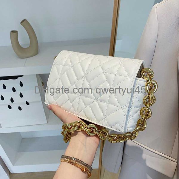 totes fashion lingge shoulder bag for women new trend totes chain handbag female fashion texture shopping bag 2023 wholesale 021323h
totes fashion lingge shoulder bag for women new trend totes chain handbag female fashion texture shopping bag 2023 wholesale 021323h