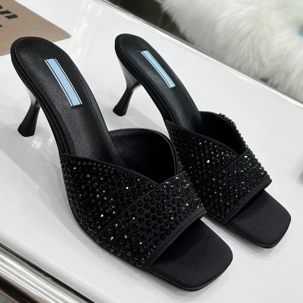 popular famous brand sandals slippers high heels shoes with crystal on the upper to highlight brand characteristics casual and elegant slipp, Black
popular famous brand sandals slippers high heels shoes with crystal on the upper to highlight brand characteristics casual and elegant slipp, Black