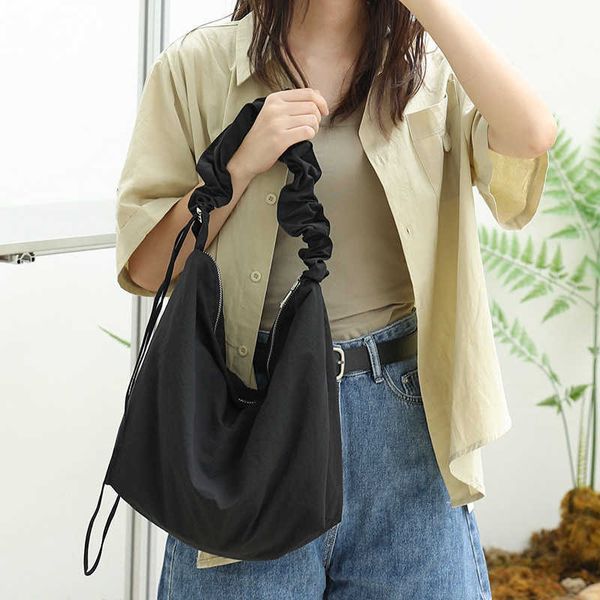 super light women nylon shoulder bag solid color cloth fabric pleated handhold handbag soft tote large capacity shopping bags
super light women nylon shoulder bag solid color cloth fabric pleated handhold handbag soft tote large capacity shopping bags
