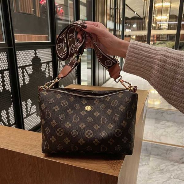 clearance outlets online women luxurys designers bags crossbody handbags womens purses shoulder shopping totes bag d6497
clearance outlets online women luxurys designers bags crossbody handbags womens purses shoulder shopping totes bag d6497