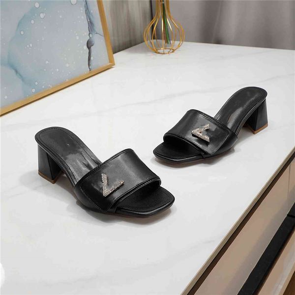 fashion sandals luxury design 2023 louiseity women high heel leather letter logo wedding party casual slippers viutonity 04-019, Black
fashion sandals luxury design 2023 louiseity women high heel leather letter logo wedding party casual slippers viutonity 04-019, Black