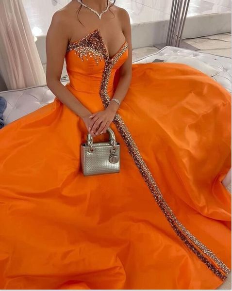 a-line orange satin long prom dresses sweetheart neck beadings floor length backless saudi arabia women evening party gowns, Black
a-line orange satin long prom dresses sweetheart neck beadings floor length backless saudi arabia women evening party gowns, Black