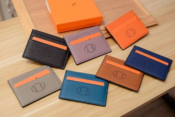 2023genuine leather purse card holder hangbags luxurys designer single wallet men women's holders coin hand painted mini wallets key po, Brown;gray
2023genuine leather purse card holder hangbags luxurys designer single wallet men women's holders coin hand painted mini wallets key po, Brown;gray